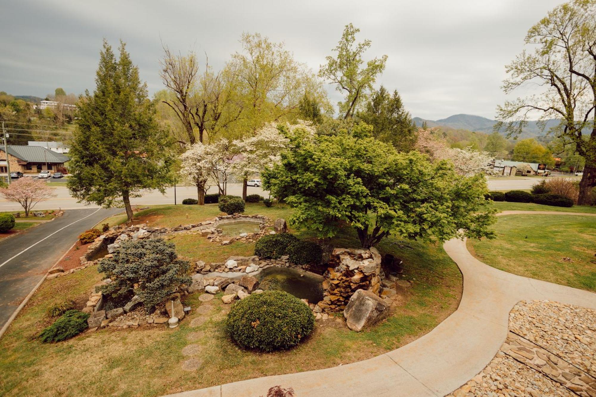 Tremont Lodge & Resort Townsend Exterior photo